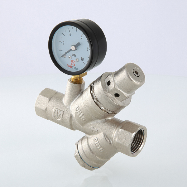 Подпиточный клапан с фильтром и манометром Valtec 1/2" VT.515.N.04 Подпиточный клапан с фильтром и манометром Valtec 1/2" VT.515.N.04