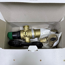 Фильтр Honeywell Braukmann FK06-3/4AAM со встроенным редуктором для горячей воды