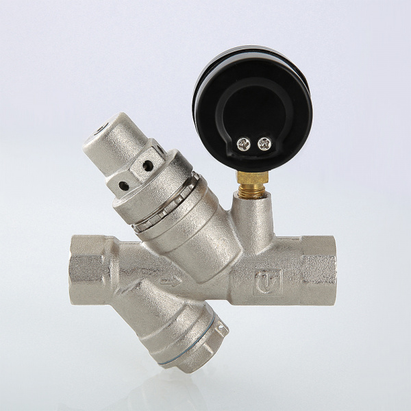 Подпиточный клапан с фильтром и манометром Valtec 1/2" VT.515.N.04 Подпиточный клапан с фильтром и манометром Valtec 1/2" VT.515.N.04