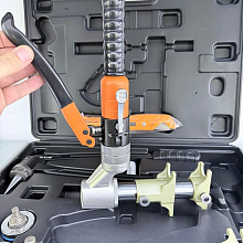 Гидравлический пресс инструмент TIM FT1240B-QC для труб PEX Rehau (Рехау) и аксиальных фитингов