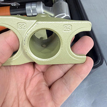 Гидравлический пресс инструмент TIM FT1240B-QC для труб PEX Rehau (Рехау) и аксиальных фитингов