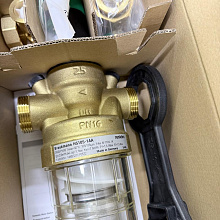 Фильтр Honeywell Braukmann HS 10 S-11/2" AAМ 100 мк со встроенным редуктором для горячей воды