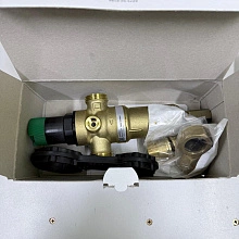 Фильтр Honeywell Braukmann FK06-1"AA со встроенным редуктором для холодной воды