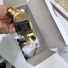 Фильтр Honeywell Braukmann FK06-1"AA со встроенным редуктором для холодной воды